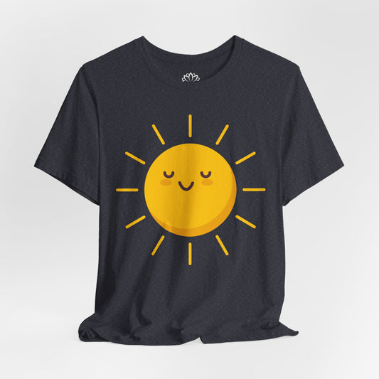 SONNE COMICZEICHNUNG, NIEDLICH SÜßES PRINTDESIGN • T-shirt Damen & Herren • Baumwolle 🌿
