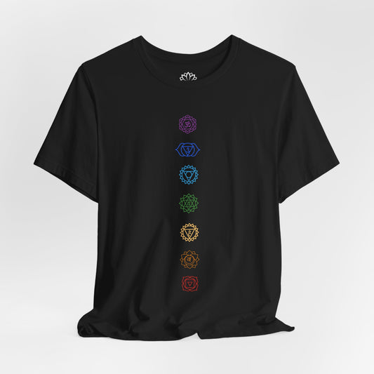 7 CHAKA SYMBOLE IN FLORALEN MUSTERN IN REGENBOGENFARBEN • Yoga Meditations T-shirt Damen & Herren • Baumwolle 🌿