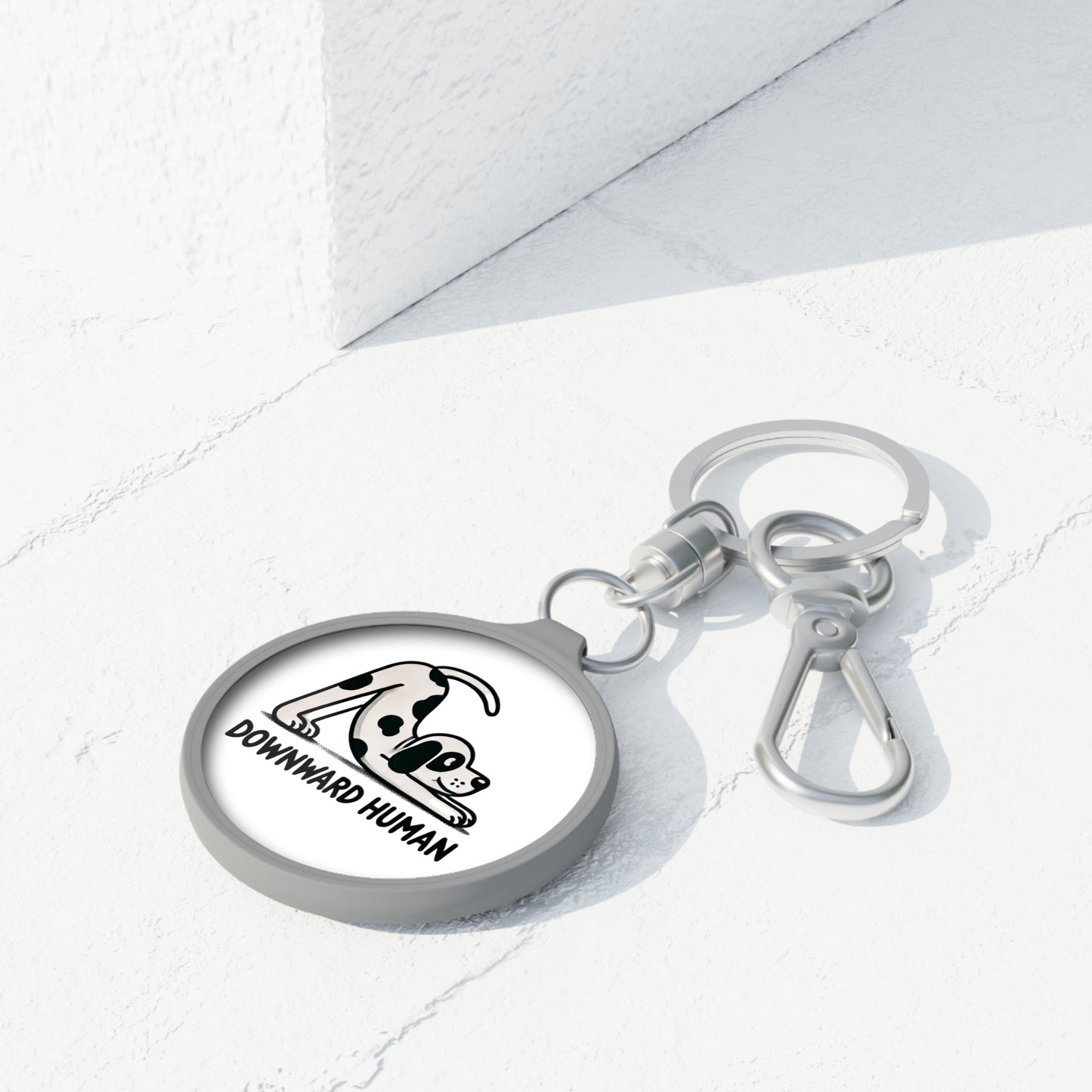 DOWNWARD HUMAN - HUND TIERYOGA LUSTIG • Edler Luxus Schlüsselanhänger mit Karabiner für Frauen & Männer