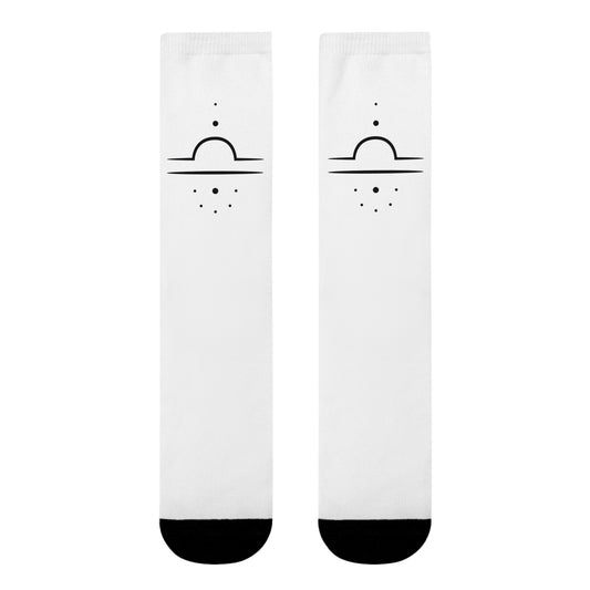 WAAGE LIBRA STERNZEICHEN SYMBOL Sternenbild Tierkreiszeichen • Spirituelle Socken Weiß mit Motiv • Geburtstagsgeschenkidee