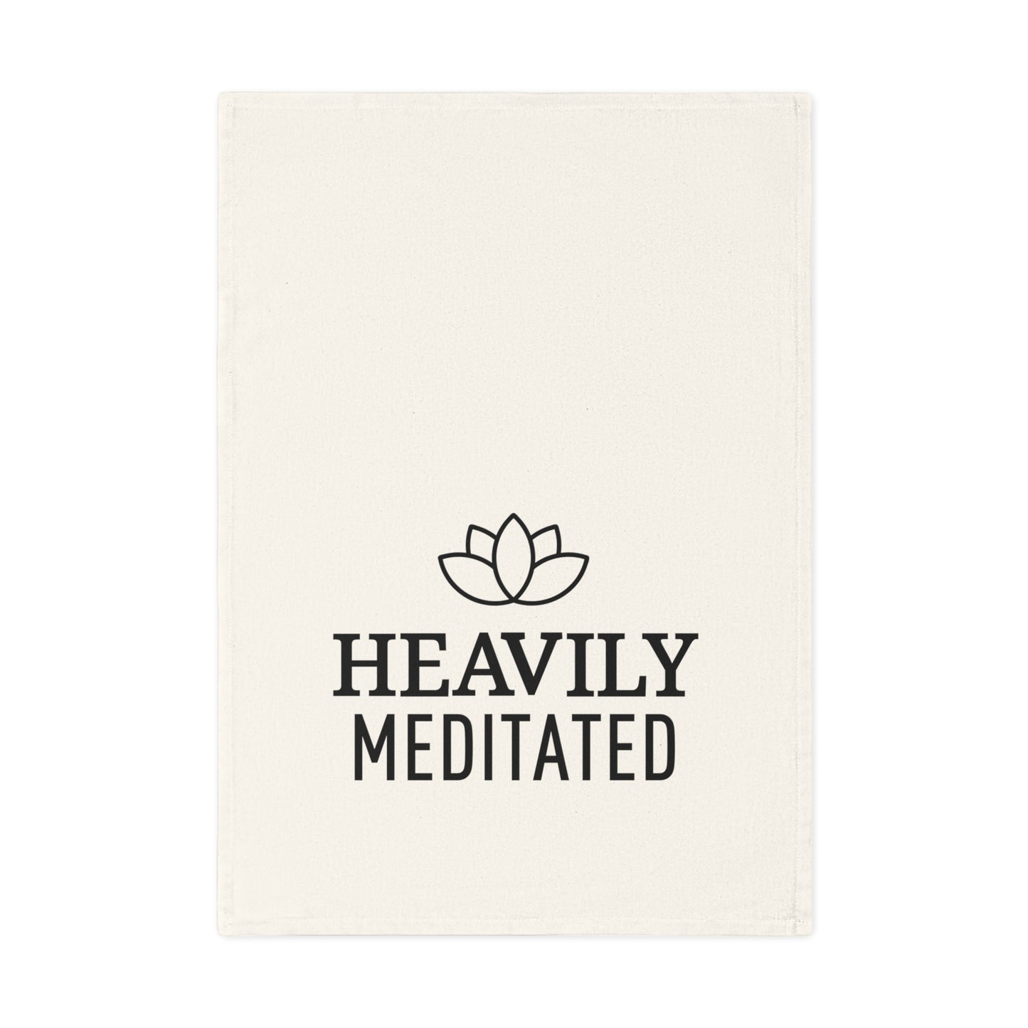 HEAVILY MEDITATED - YOGA SPRUCH MEDITATION • Achtsamkeits-Deko Küche • Baumwolltuch CremeWeiß 50x70cm • Küchentuch Einfarbig mit Design • Besonders Weicher Stoff • BIO Baumwolle - YOGA SANTA