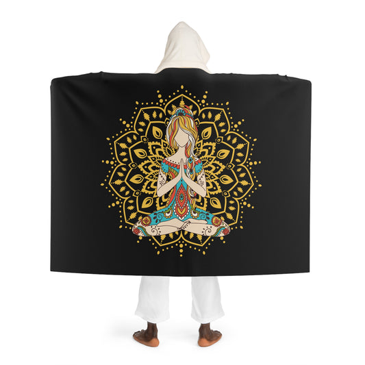 MANDALA SCHÖNE FRAU YOGA • Kapuzen Kuscheldecke Schwarz • Wohndecke Sherpa 130cm x 180cm