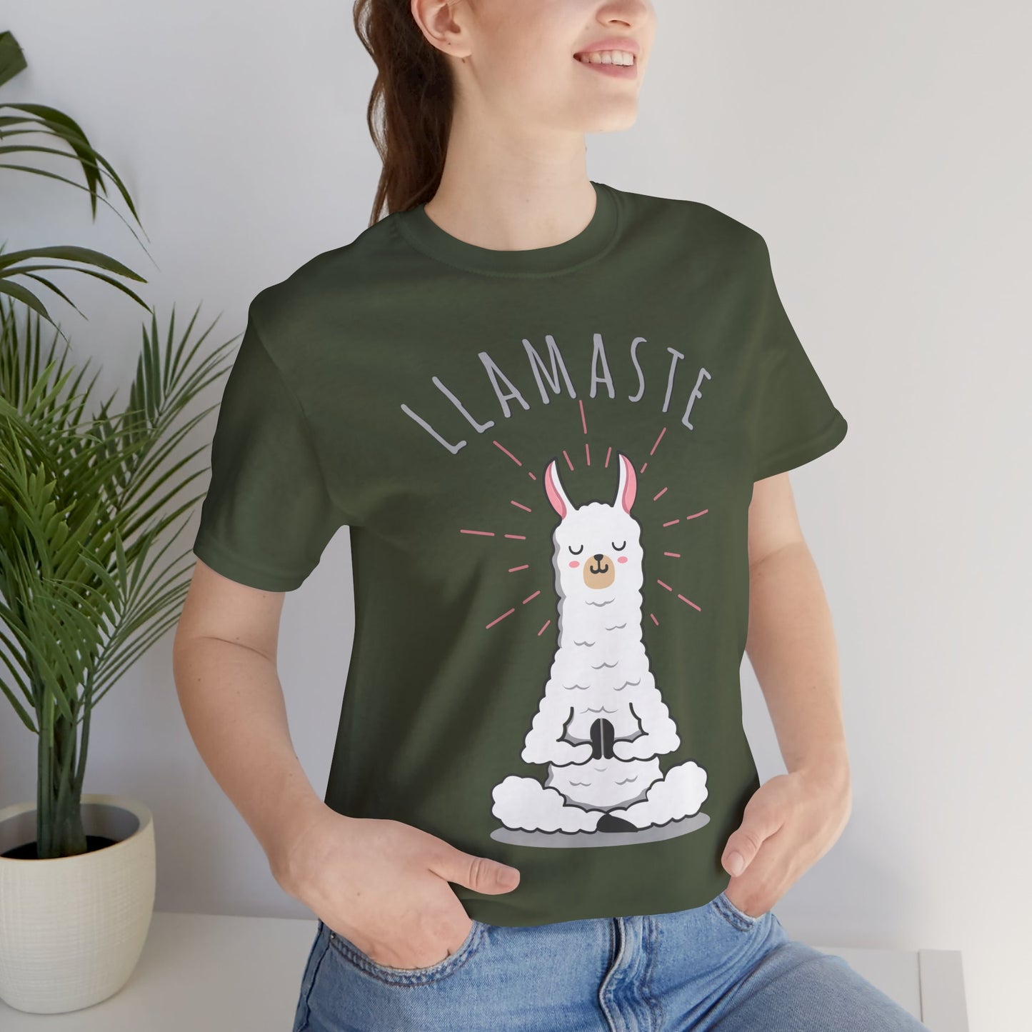 NAMASTE - LLAMASTE - LUSTIGES LAMA COMIC SPRUCH SHIRT • Yoga & Meditations T-shirt Damen & Herren • Baumwolle 🌿