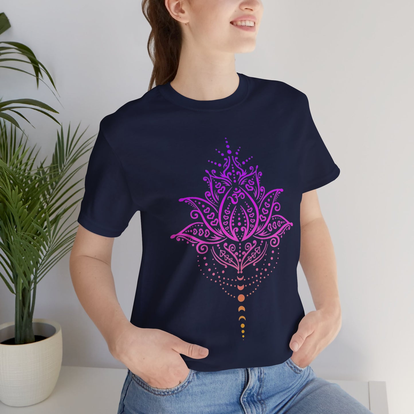 LOTUSBLUME HANDZEICHNUNG MONDPHASEN PINK • Ästhetisches T-shirt Damen & Herren • Baumwolle 🌿