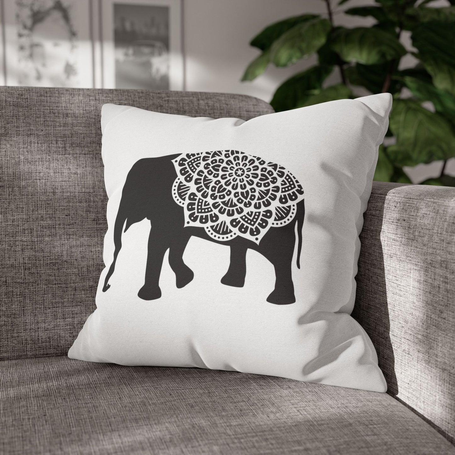 ELEFANT MANDALA • Deko Kissenbezug mit Reißverschluss Quadratisch Weiß
