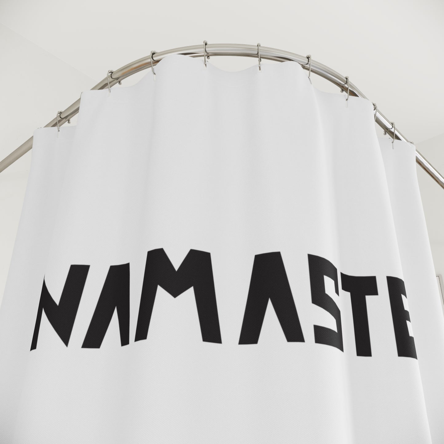 NAMSTE YOGA BEGRÜßUNGS SPRUCH • Hochwertiger, Schöner Duschvorhang 180x200 cm Weiss