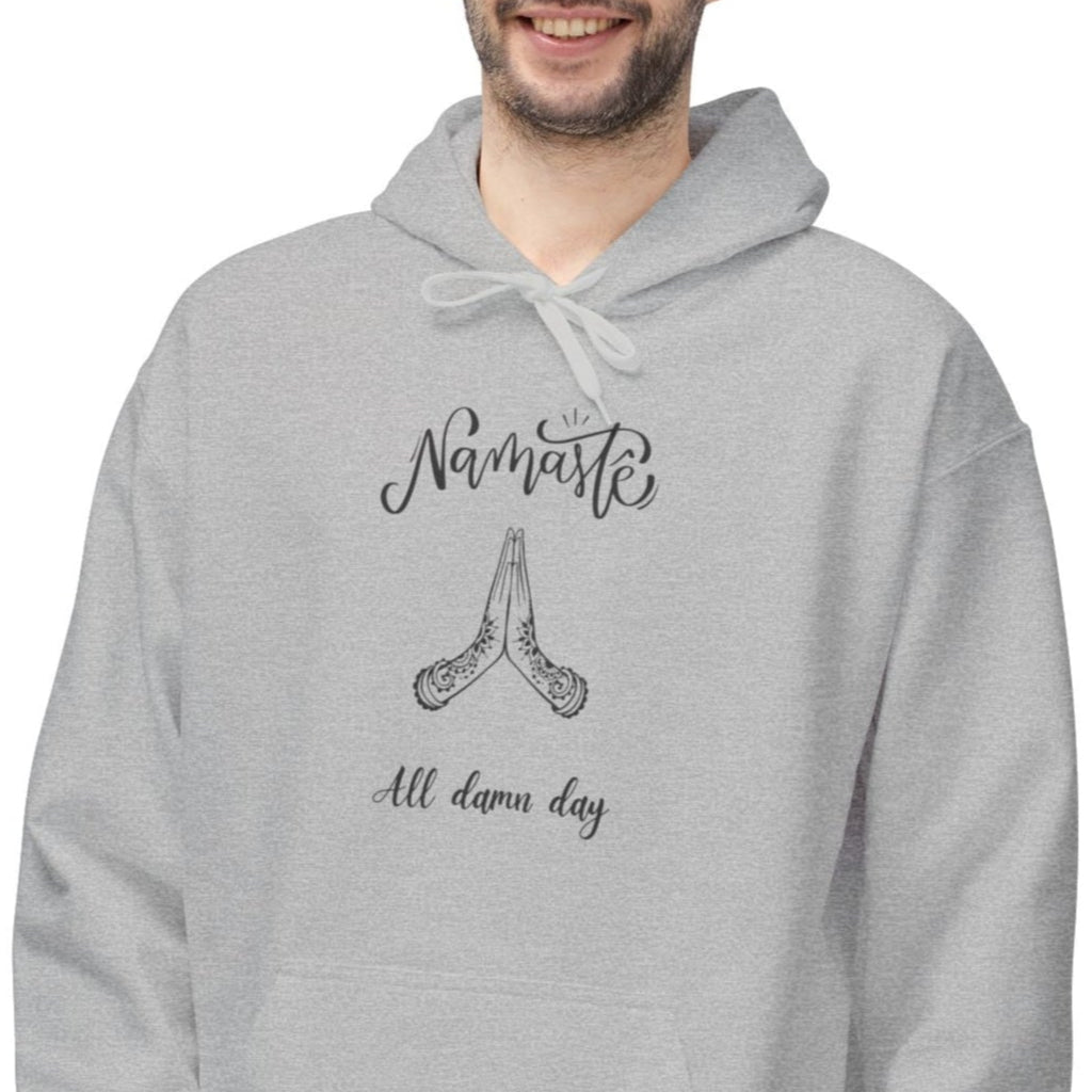 NAMASTE ALL DAMN DAY • Lustiger Yoga Spruch • Kuschelweicher Hoodie für Damen & Herren • Baumwolle 🌿