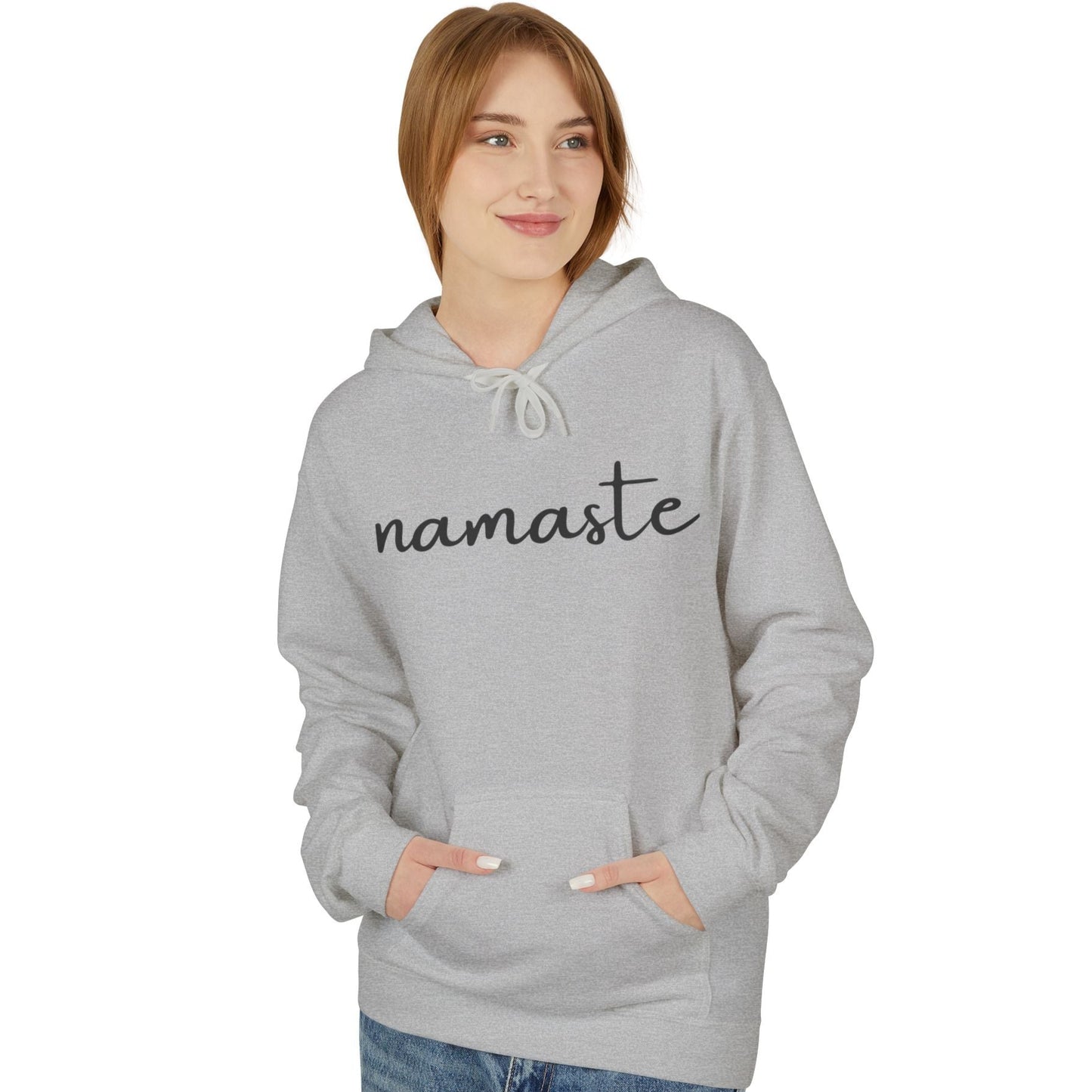 NAMASTE YOGA SCHRIFTZUG YOGI SPRUCH MINIMALISTISCHES DESIGN • Fleece Hoodie für Damen & Herren • Baumwolle 🌿