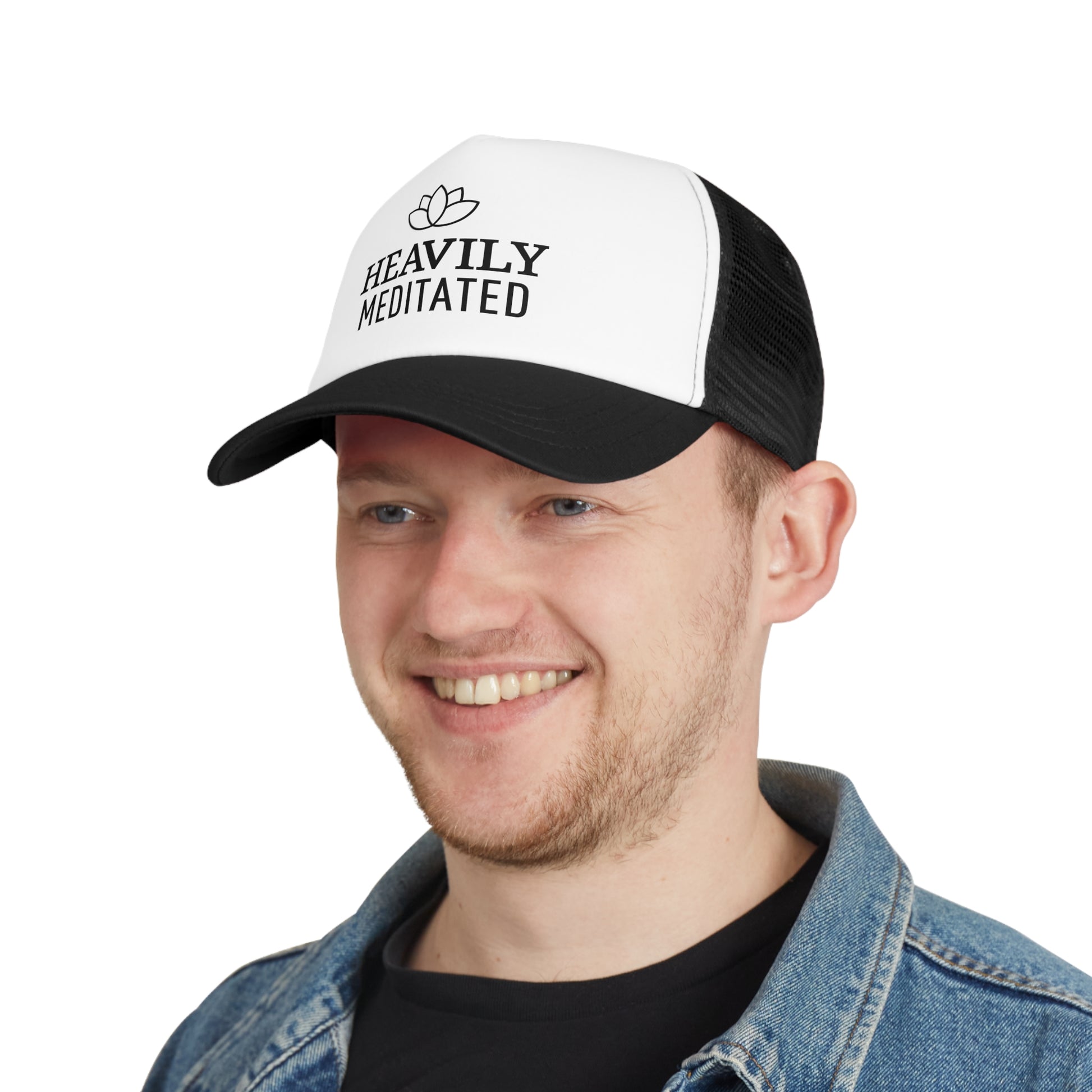 HEAVILY MEDITATED • Yoga Spruch Meditations Accessoire • Mütze Trucker Mesh Cap - YOGA SANTA