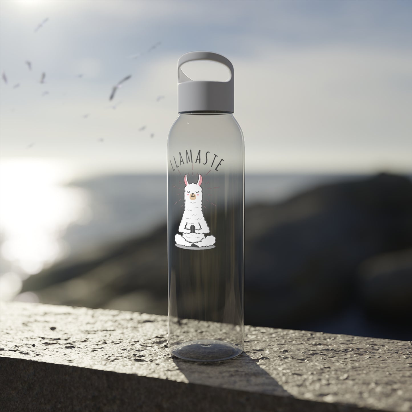 LLAMASTE LAMA NAMASTE YOGA SPRUCH • Lustig Witzige Trinkflasche für Yoga Liebhaber mit Humor • Wasserflasche Sky 650 ml