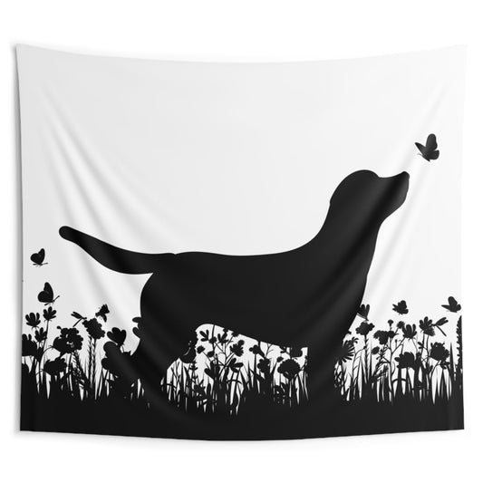 LABRADOR in BLUMENWIESE mit SCHMETTERLINGEN • Wandtuch • Wandttepich Schwarz Weiß • Wanddekor in v. Größen bis XXL